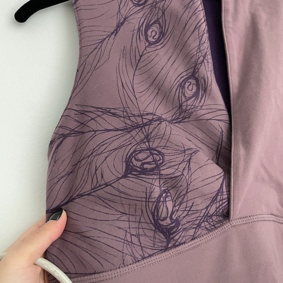 Lululemon Kimono Peacock Print V Neck Tank Top Lavender - Picture 3 of 6